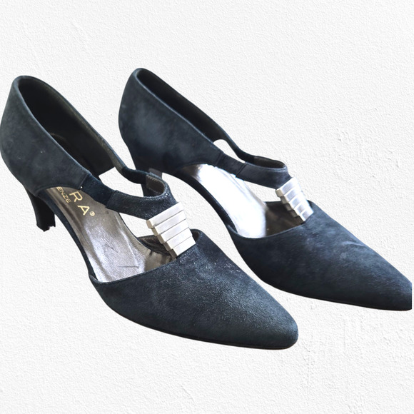 1980s Vintage Blue Italian Suede Pointed Toe Heels Size 5.5 Made in Italy - Picture 1 of 15
